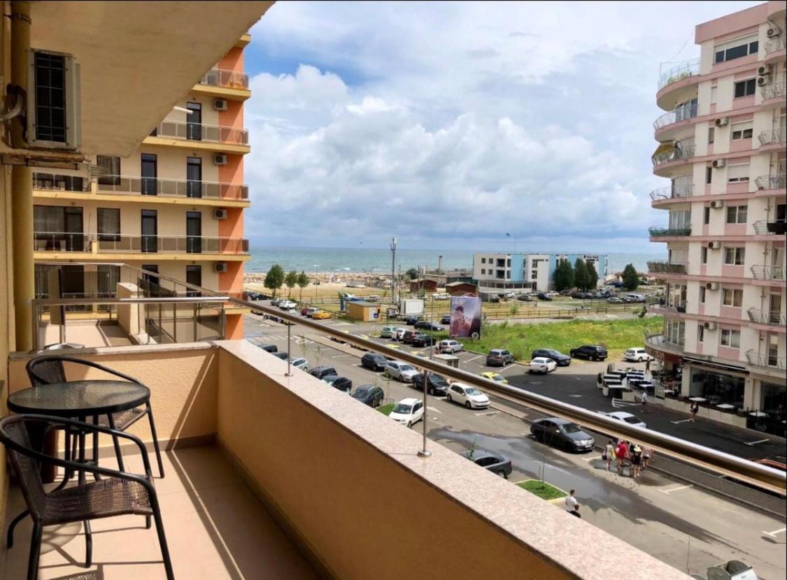 Summerland Mamaia View Exterior photo