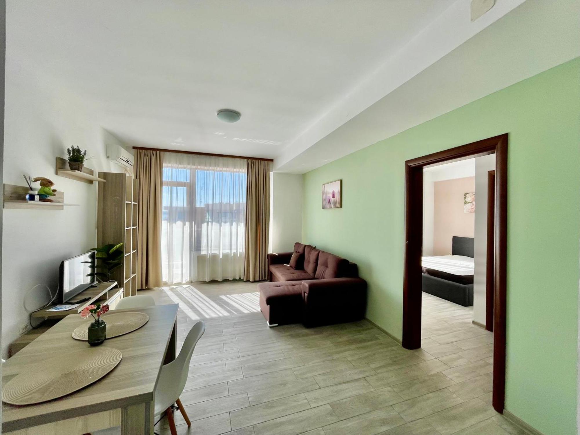 Summerland Mamaia View Exterior photo