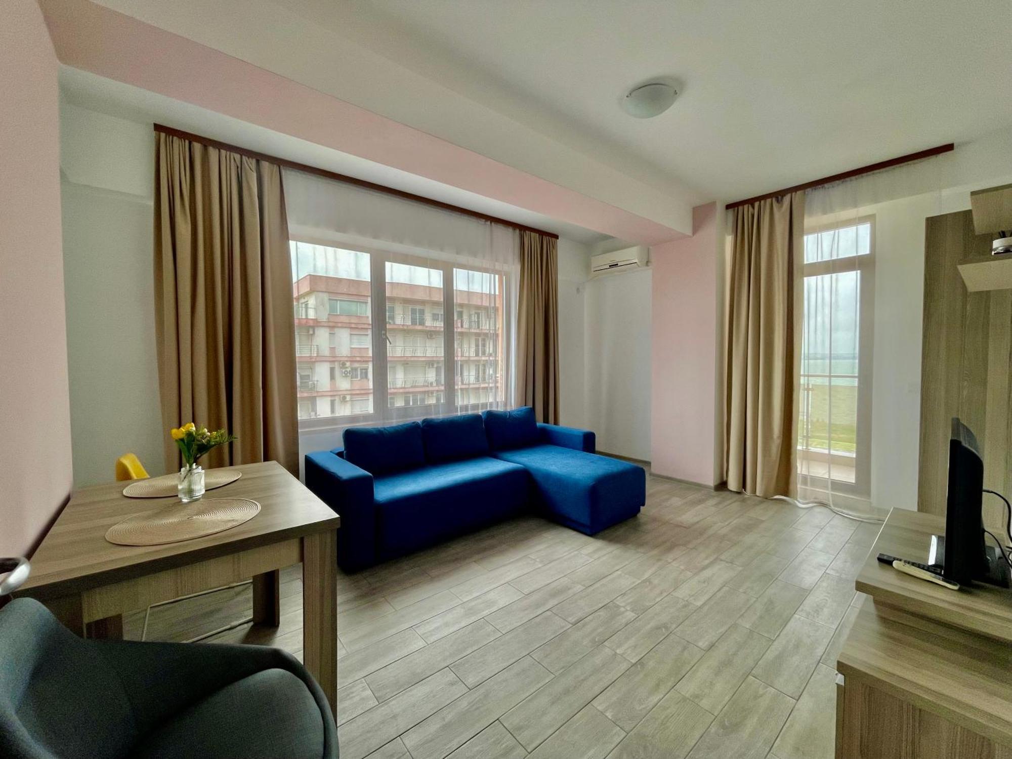 Summerland Mamaia View Exterior photo